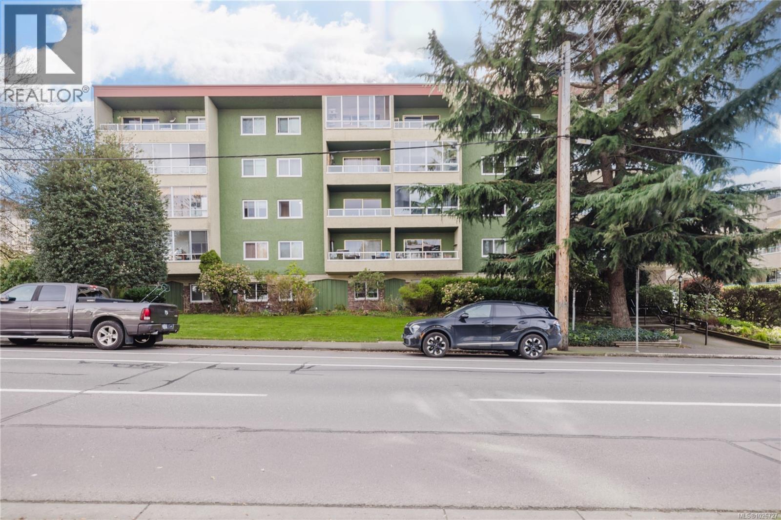 201 1235 Johnson St, Victoria, British Columbia  V8V 3N9 - Photo 2 - 1026727