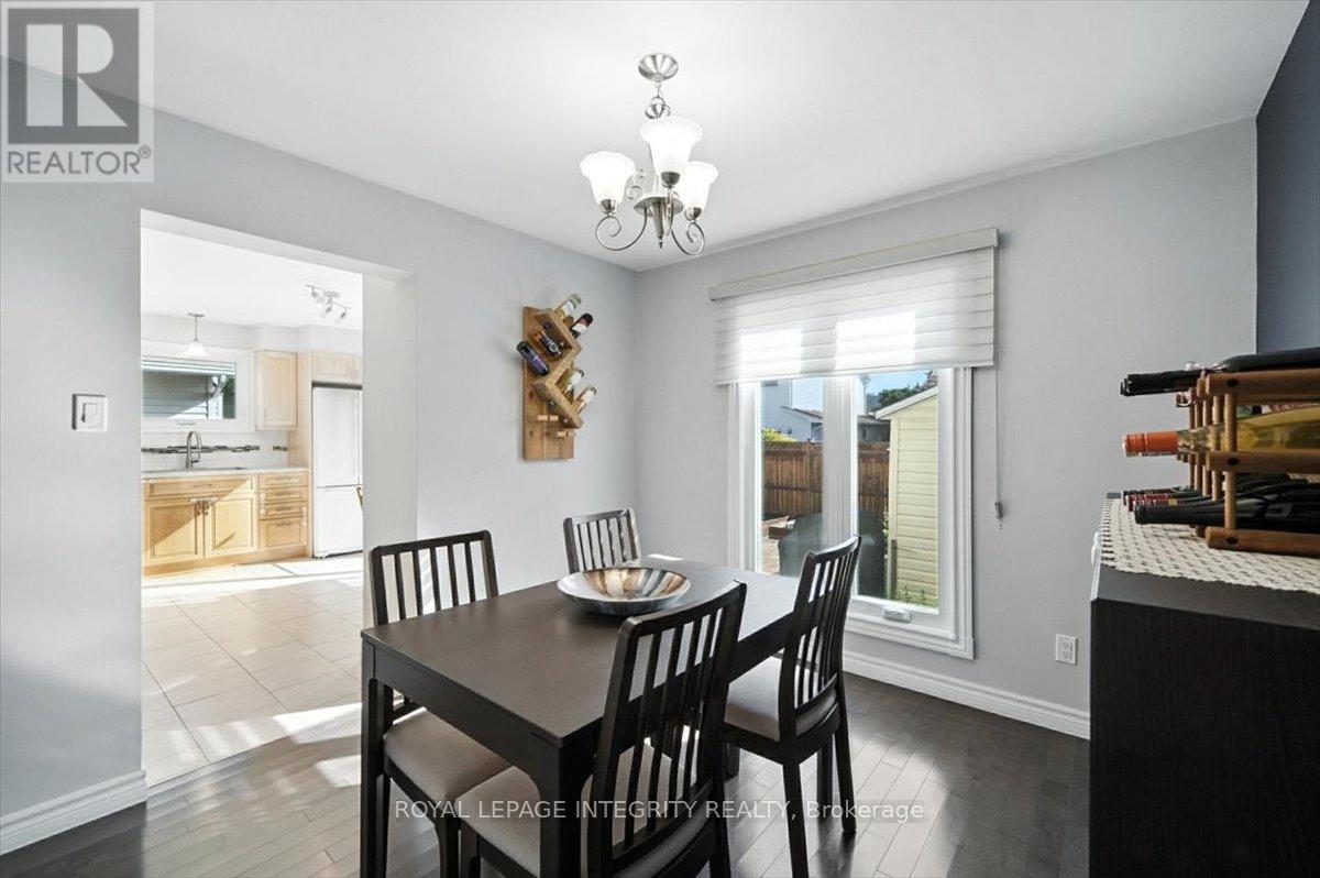 1097 Moselle Crescent, Ottawa, Ontario  K1C 2S8 - Photo 11 - X12833352
