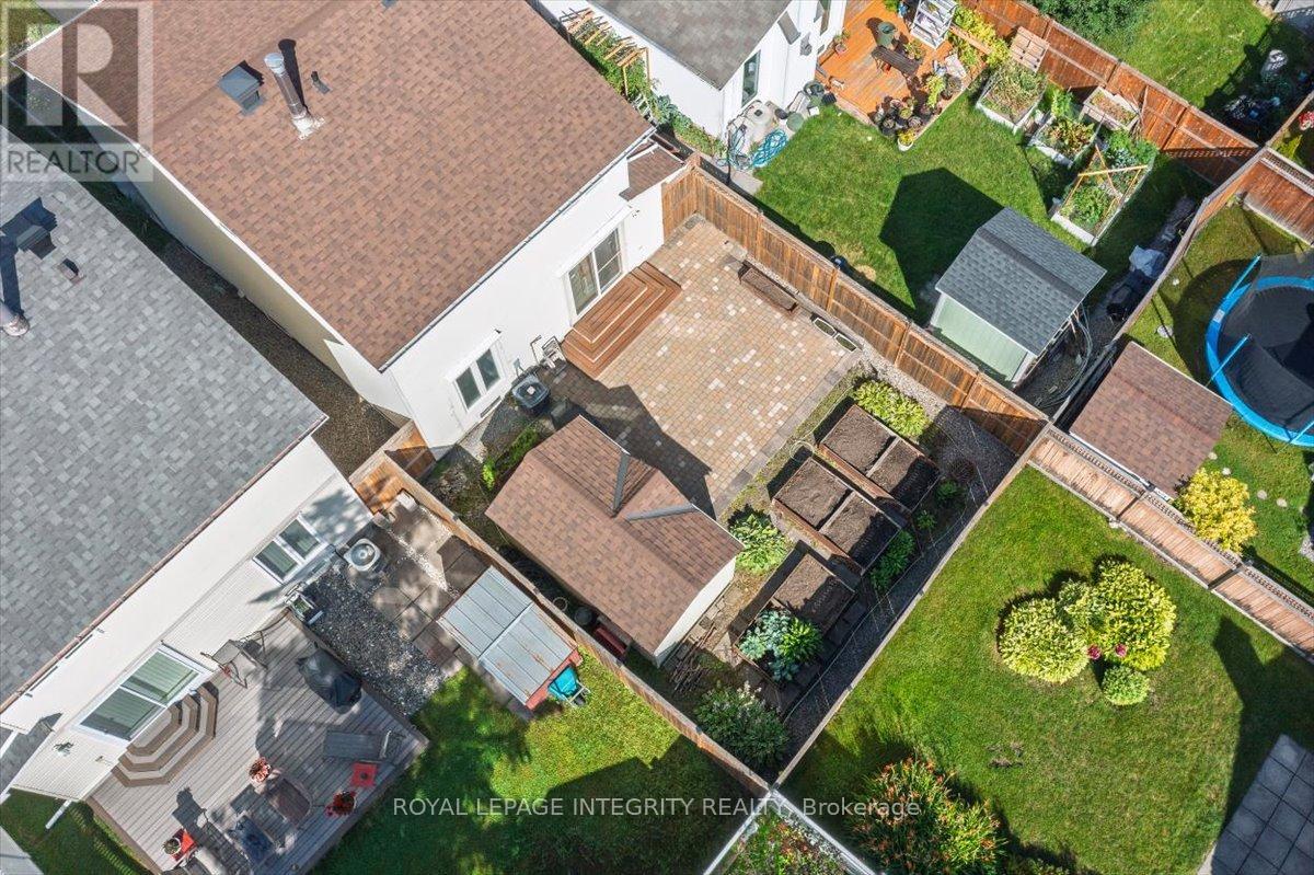 1097 Moselle Crescent, Ottawa, Ontario  K1C 2S8 - Photo 41 - X12833352