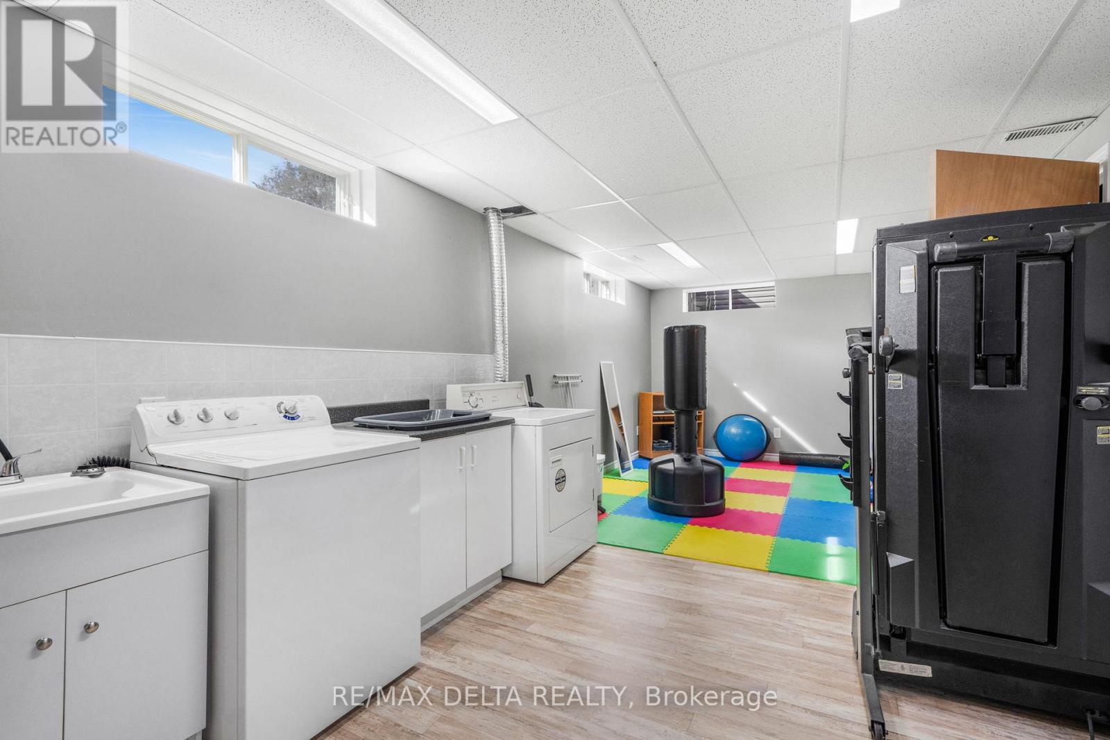 722 Nicole Street, Clarence-Rockland, Ontario  K4K 1G4 - Photo 28 - X12833380