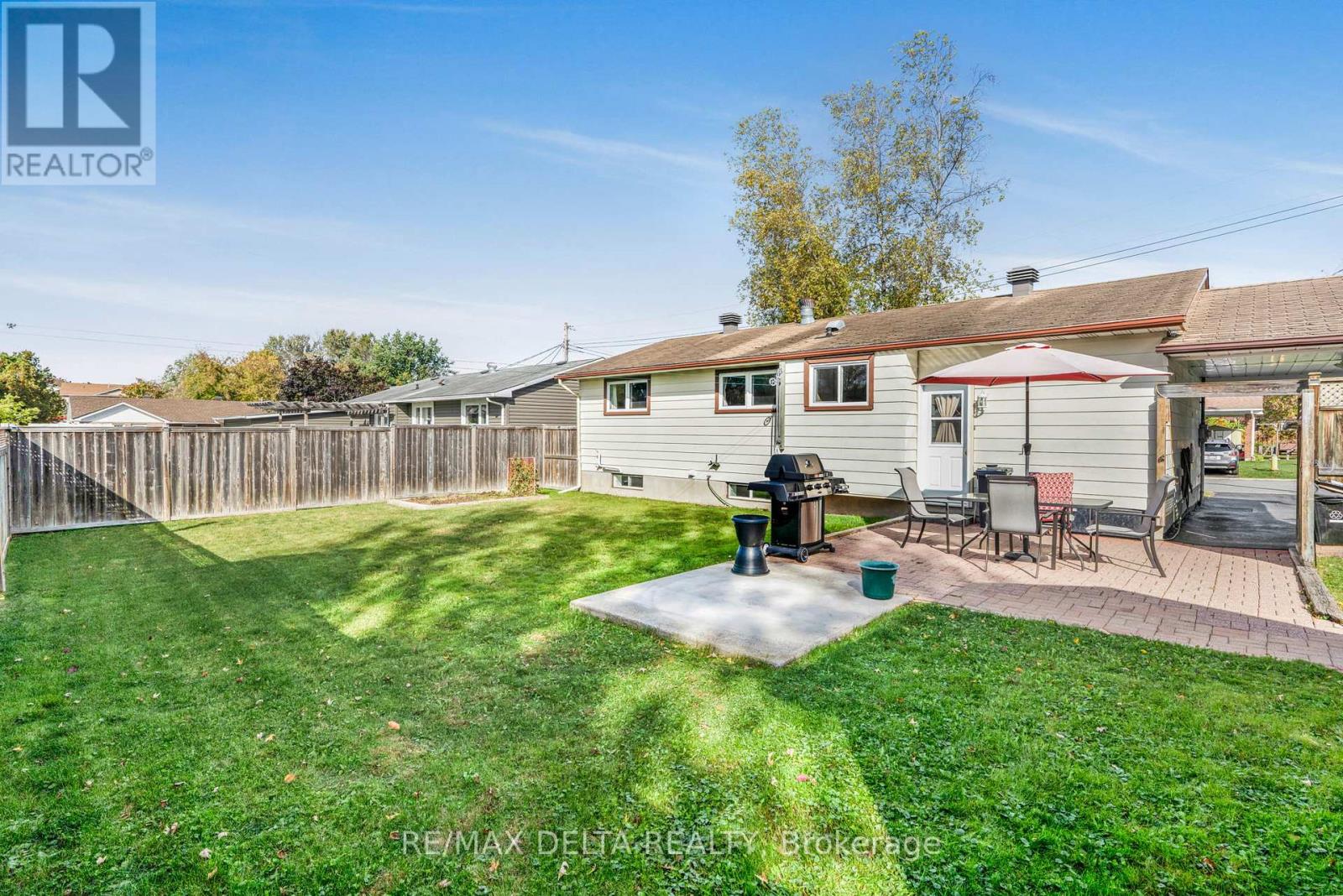 722 Nicole Street, Clarence-Rockland, Ontario  K4K 1G4 - Photo 4 - X12833380