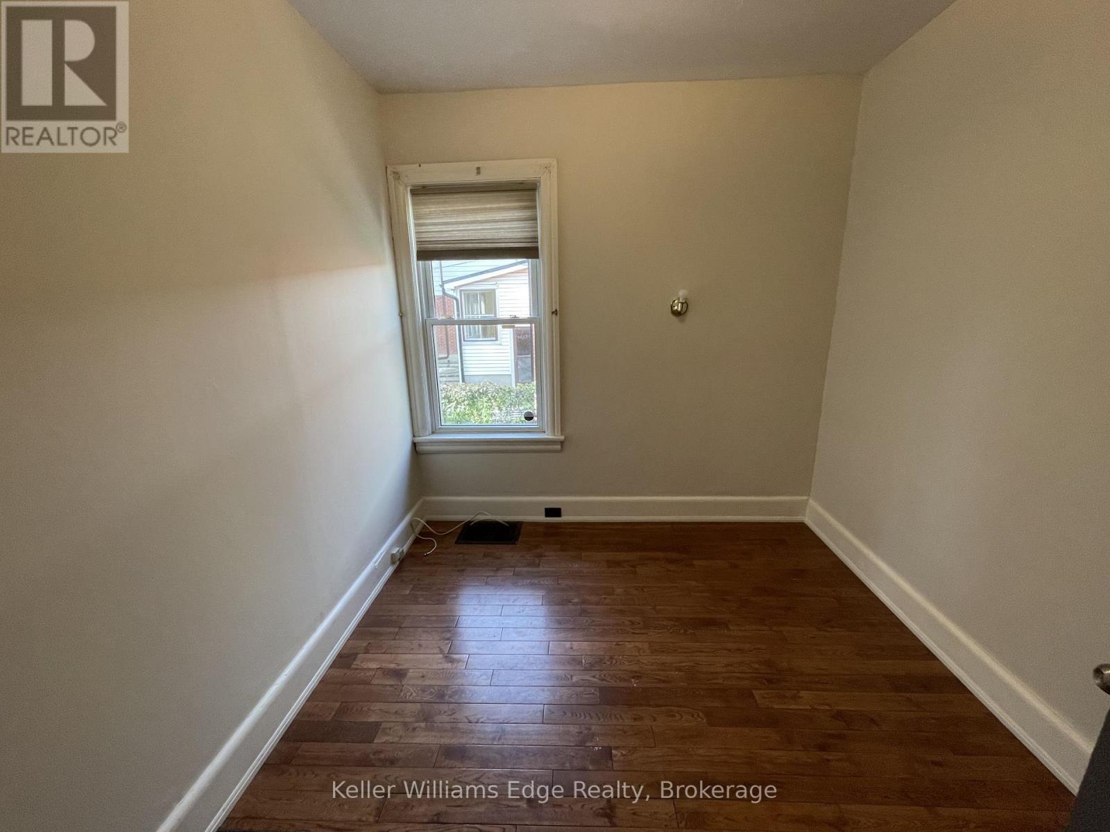 93 Sussex Street, Hamilton, Ontario  L8S 2E2 - Photo 11 - X12833350