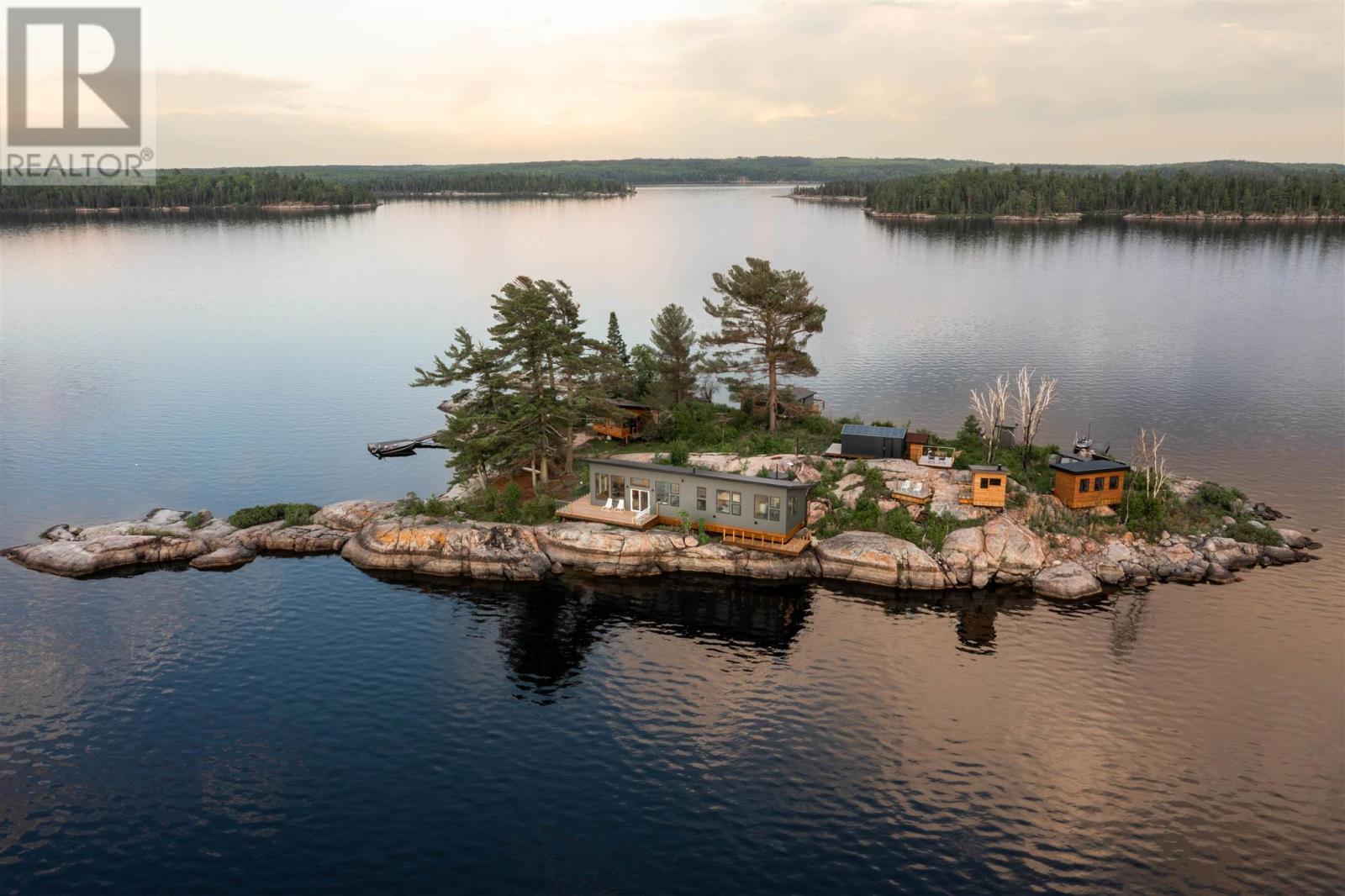 Island S900 Little Sand Lake, Minaki, Ontario  P0X 1J0 - Photo 1 - TB2600327