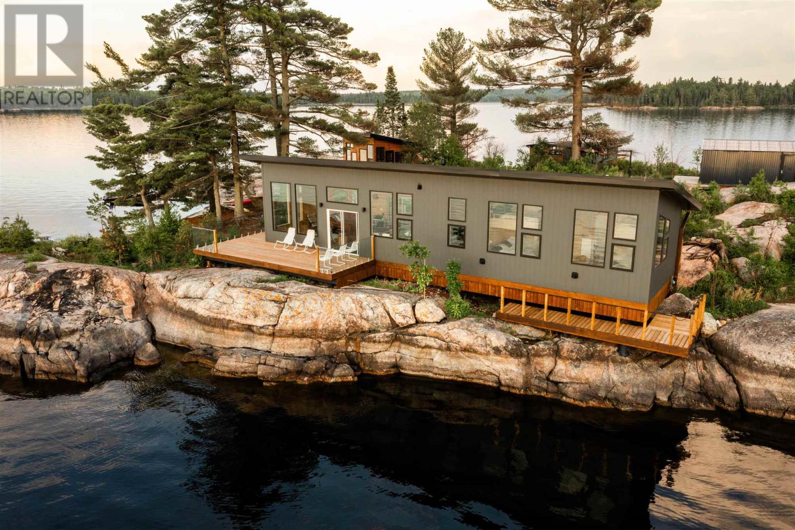 Island S900 Little Sand Lake, Minaki, Ontario  P0X 1J0 - Photo 3 - TB2600327