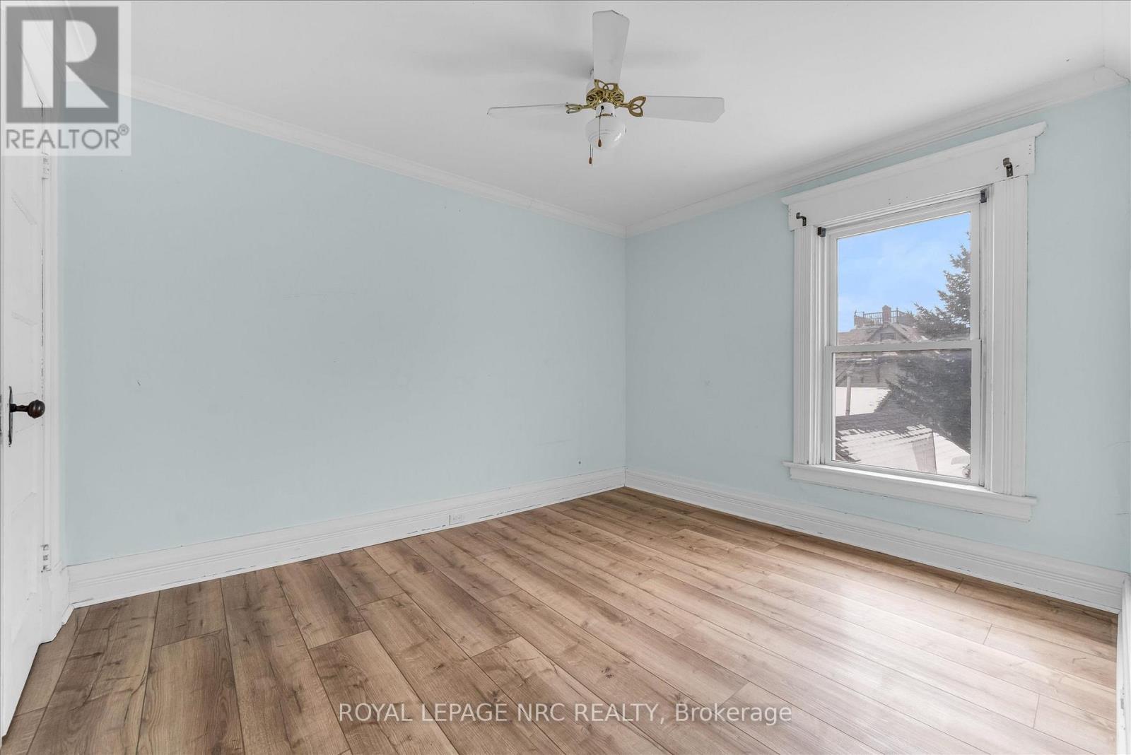 4878 Stamford Street, Niagara Falls, Ontario  L2E 1M1 - Photo 25 - X12833418