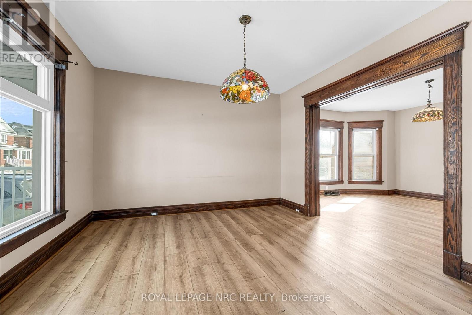 4878 Stamford Street, Niagara Falls, Ontario  L2E 1M1 - Photo 6 - X12833418