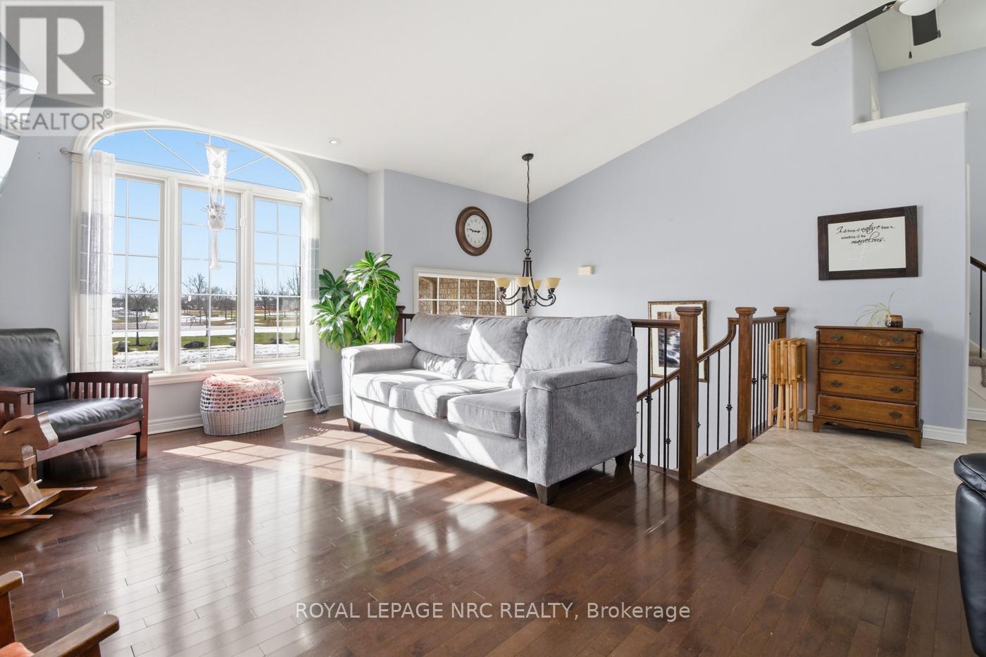 4001 Weinbrenner Road, Niagara Falls, Ontario  L2G 7X9 - Photo 11 - X12833474