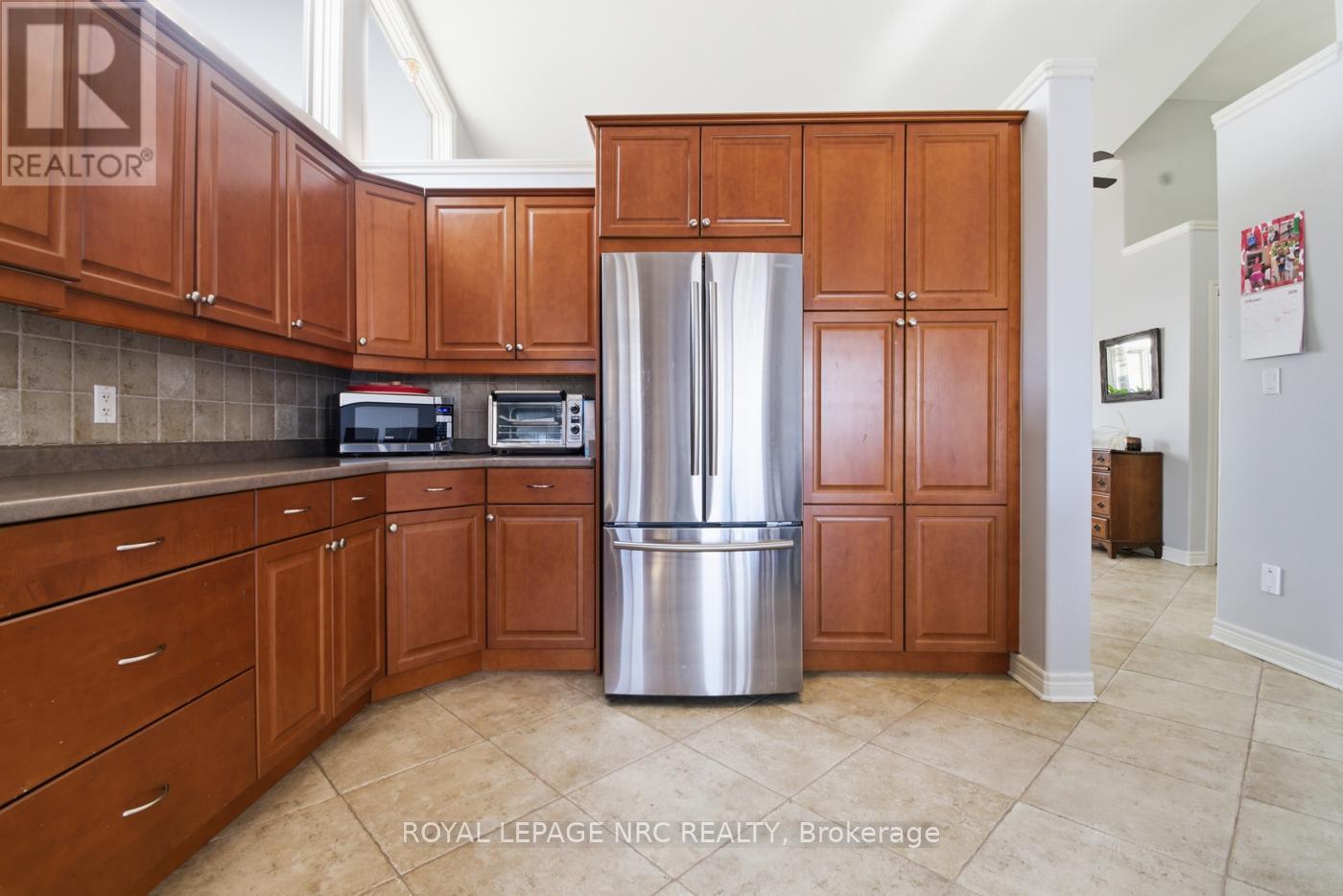 4001 Weinbrenner Road, Niagara Falls, Ontario  L2G 7X9 - Photo 16 - X12833474