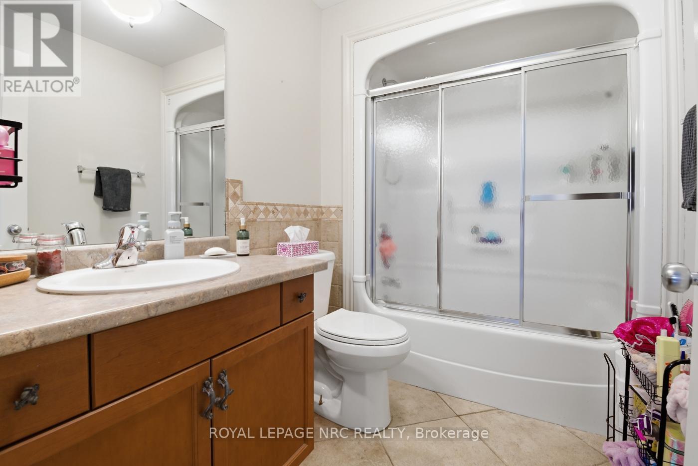 4001 Weinbrenner Road, Niagara Falls, Ontario  L2G 7X9 - Photo 25 - X12833474