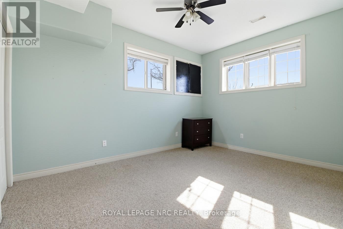 4001 Weinbrenner Road, Niagara Falls, Ontario  L2G 7X9 - Photo 34 - X12833474