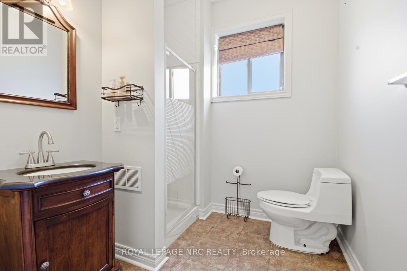 4001 Weinbrenner Road, Niagara Falls, Ontario  L2G 7X9 - Photo 35 - X12833474