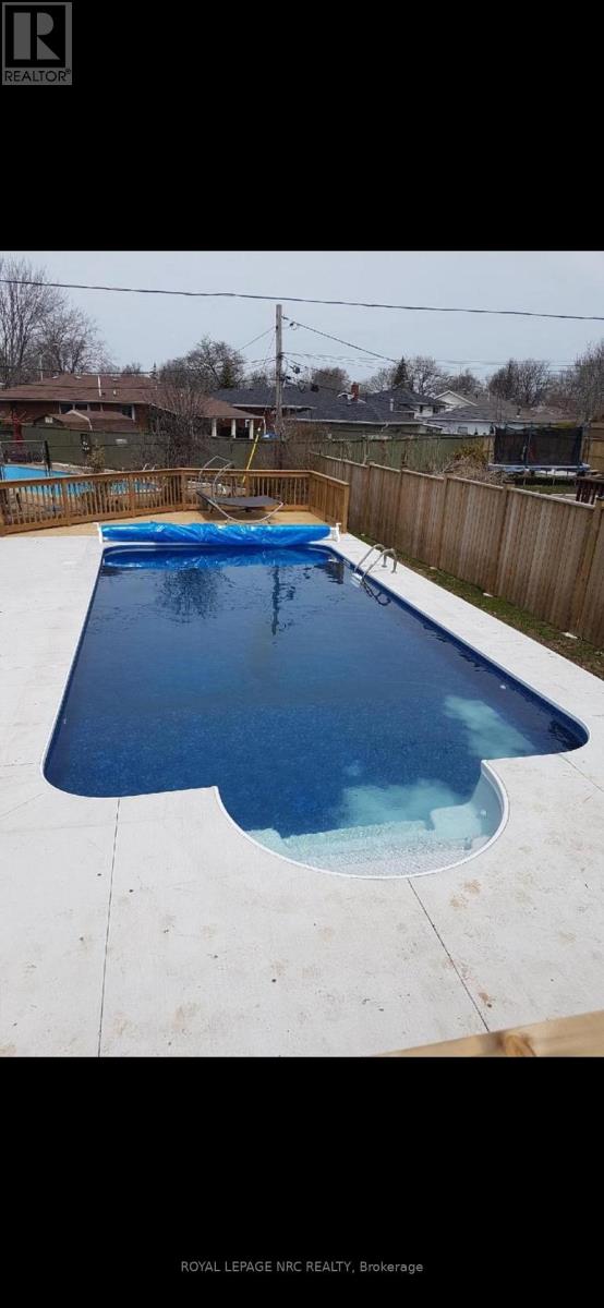 4001 Weinbrenner Road, Niagara Falls, Ontario  L2G 7X9 - Photo 4 - X12833474