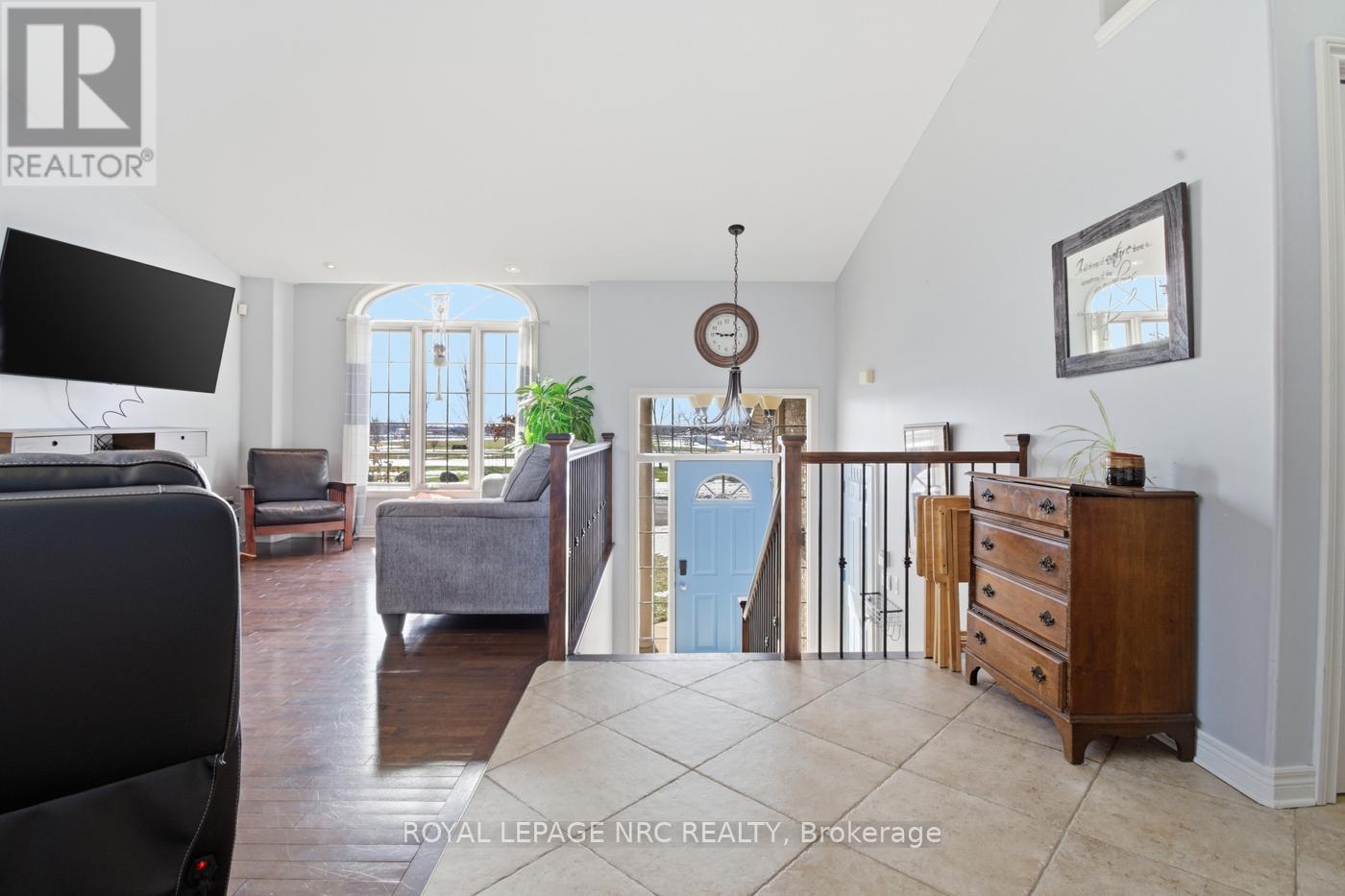 4001 Weinbrenner Road, Niagara Falls, Ontario  L2G 7X9 - Photo 8 - X12833474