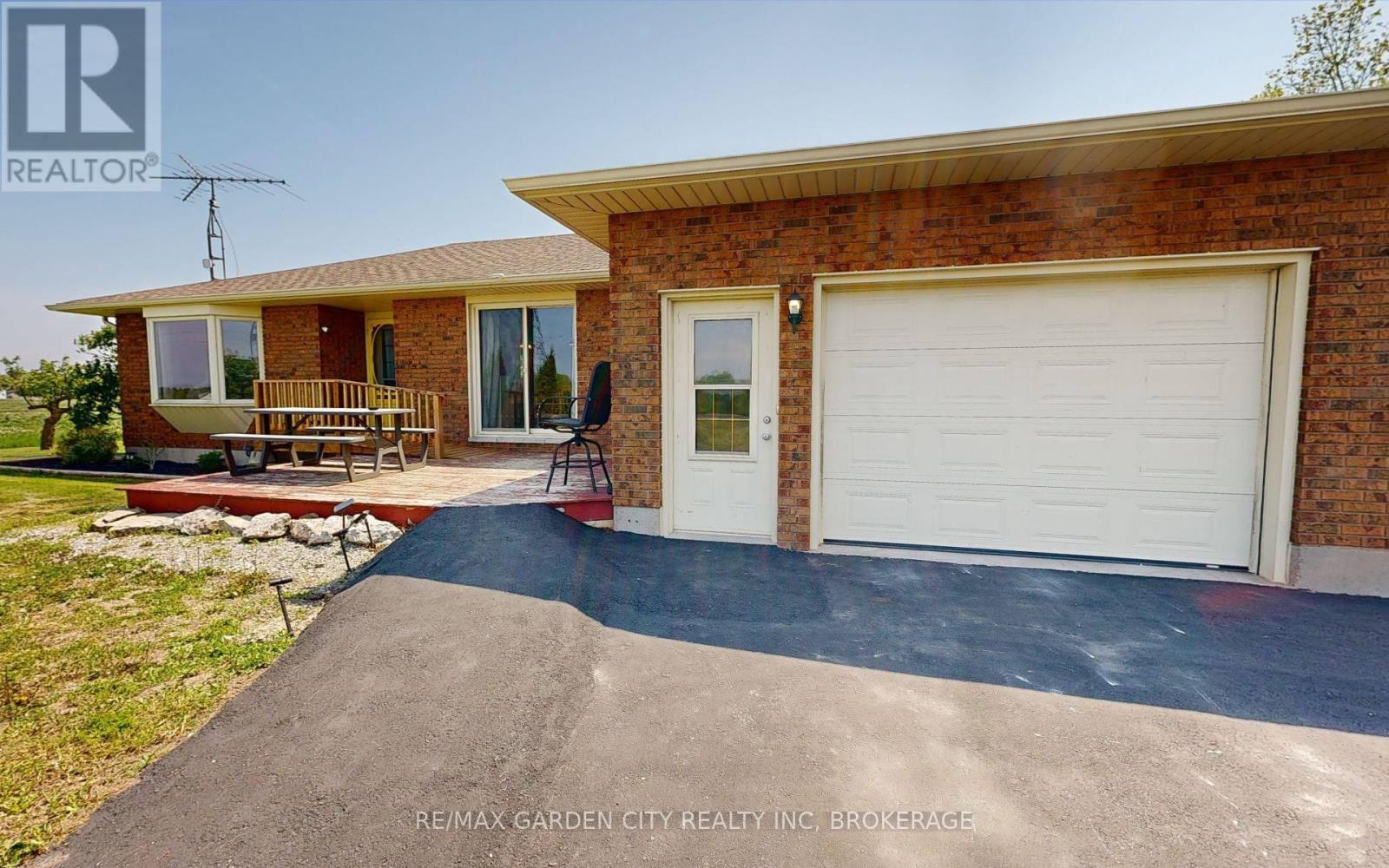 5282 Spring Creek Road, Lincoln (Escarpment), Ontario  L0R 2A0 - Photo 6 - X12833478