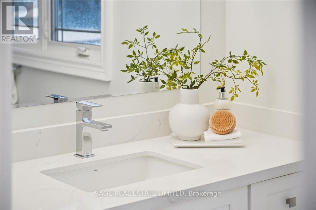 3036 Swansea Drive, Oakville, Ontario  L6L 6H9 - Photo 25 - W12818046