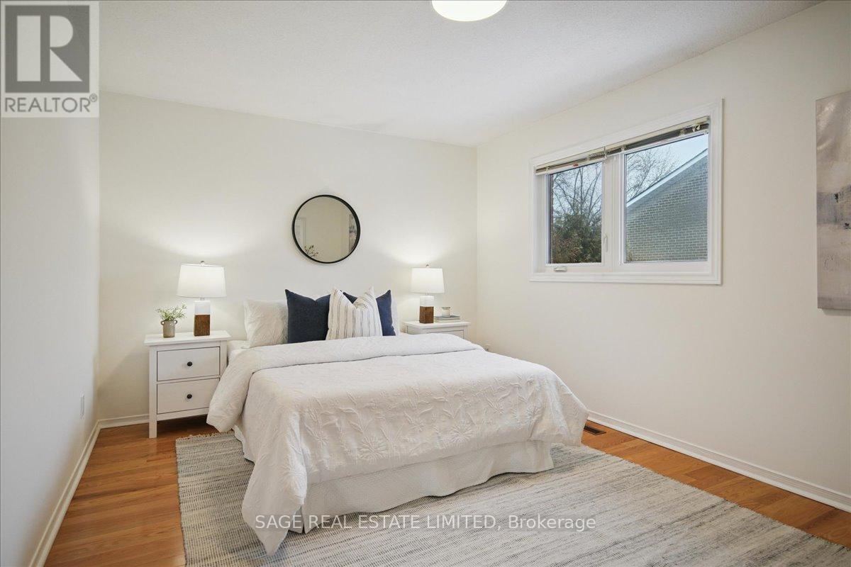 3036 Swansea Drive, Oakville, Ontario  L6L 6H9 - Photo 21 - W12818046