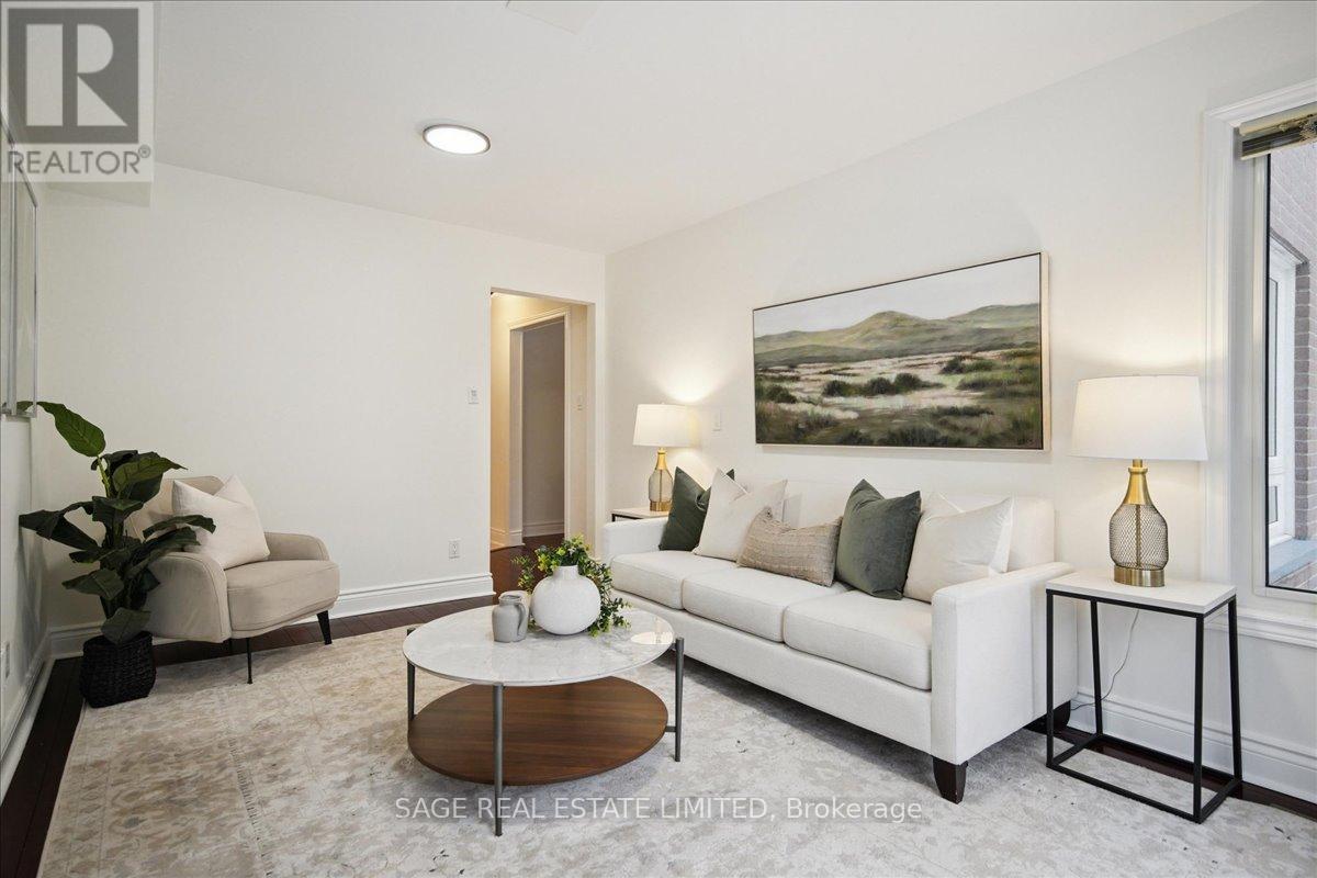 3036 Swansea Drive, Oakville, Ontario  L6L 6H9 - Photo 12 - W12818046