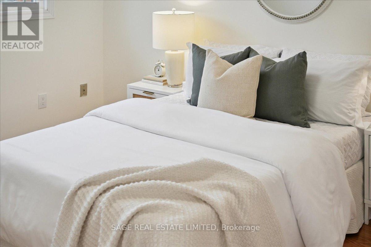 3036 Swansea Drive, Oakville, Ontario  L6L 6H9 - Photo 23 - W12818046