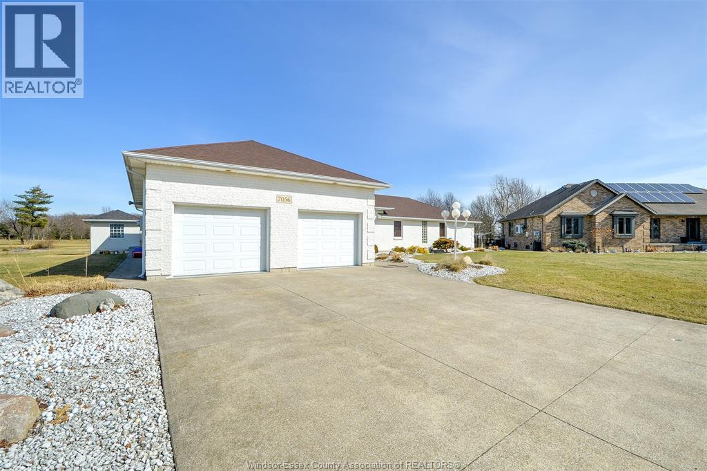 7056 Eagle Crescent, Amherstburg, Ontario  N0R 1J0 - Photo 3 - 26004131