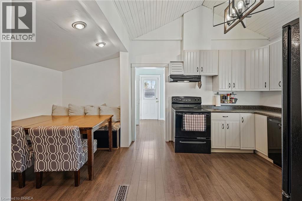 34 Eighth Avenue, Brantford, Ontario  N3S 1B9 - Photo 14 - 40805786