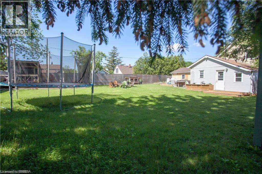 34 Eighth Avenue, Brantford, Ontario  N3S 1B9 - Photo 37 - 40805786