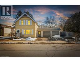 34 EIGHTH Avenue, Brantford, Ontario