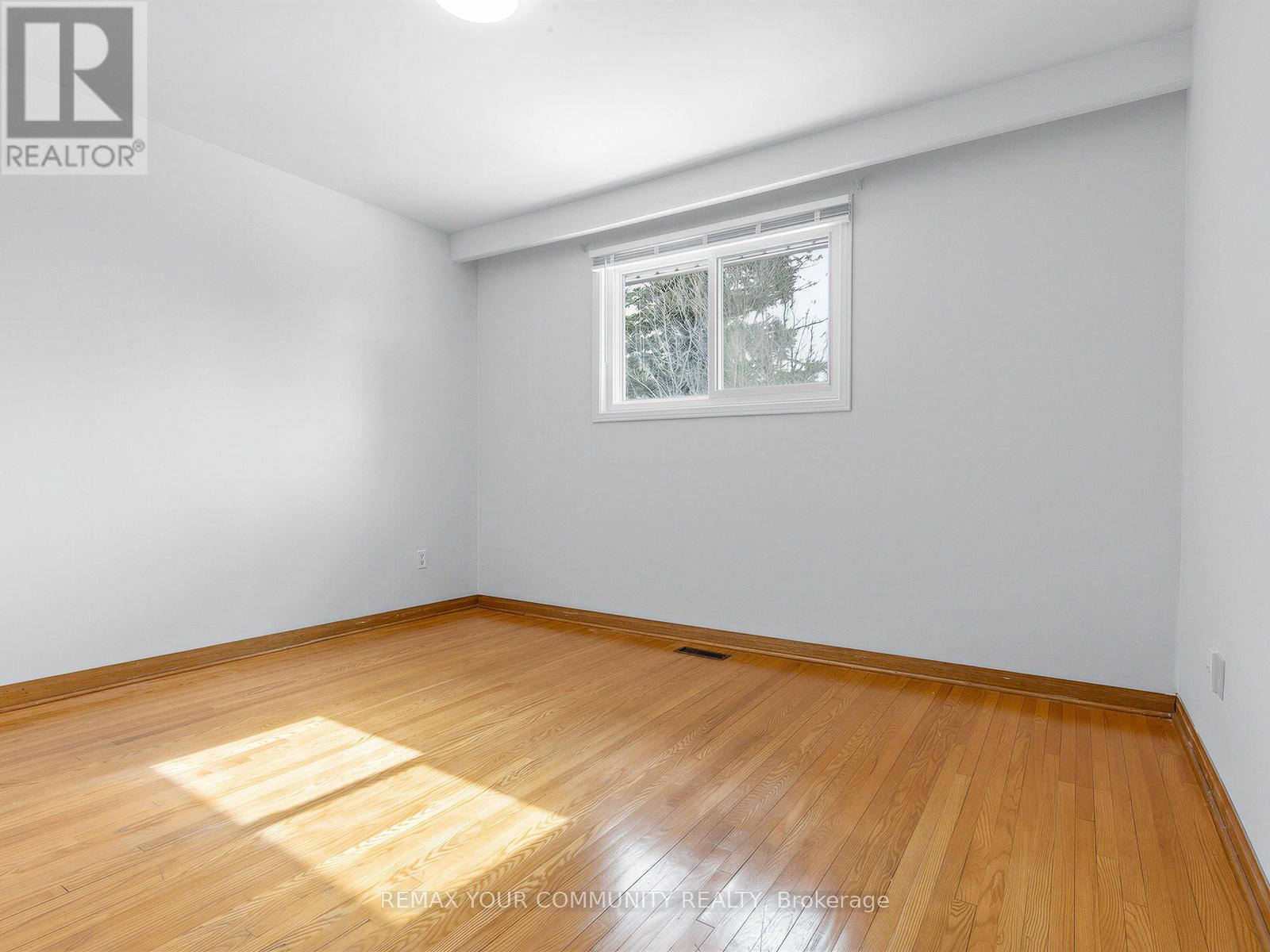 401 Melrose Avenue, Toronto, Ontario  M5M 1Z6 - Photo 21 - C12833376