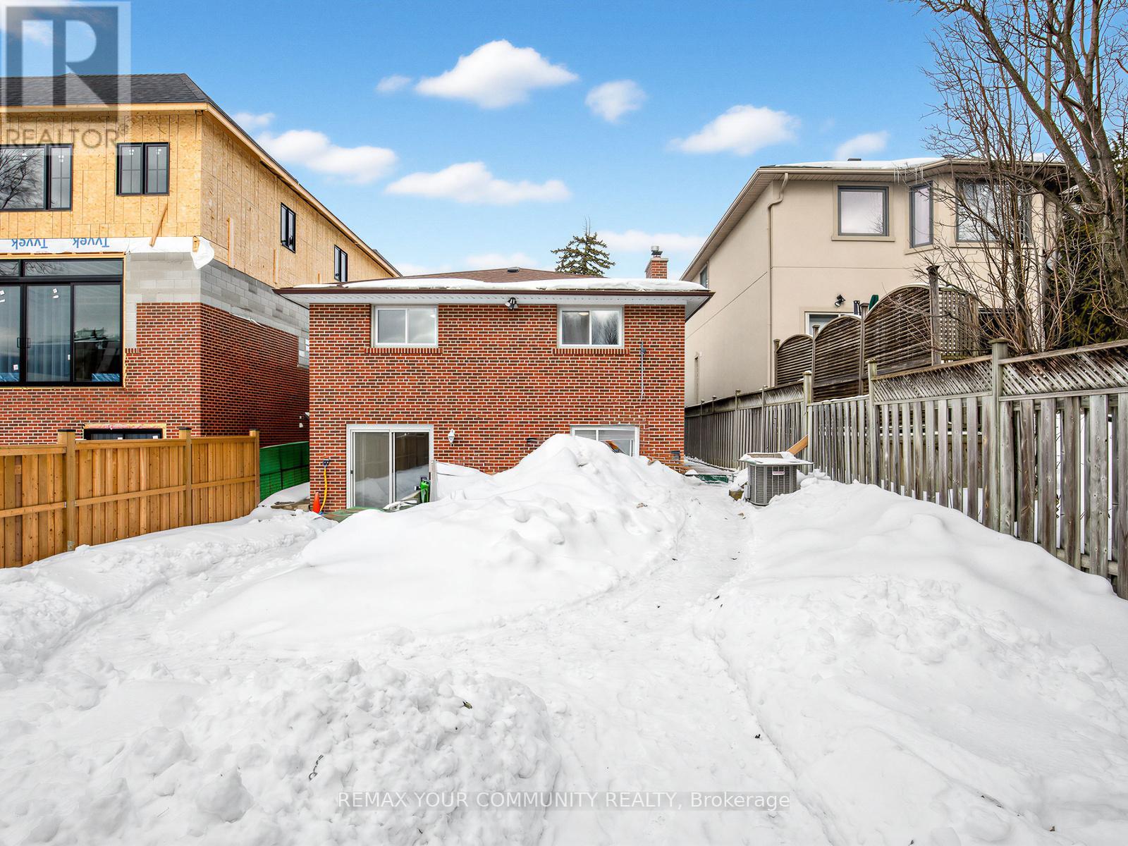 401 Melrose Avenue, Toronto, Ontario  M5M 1Z6 - Photo 32 - C12833376