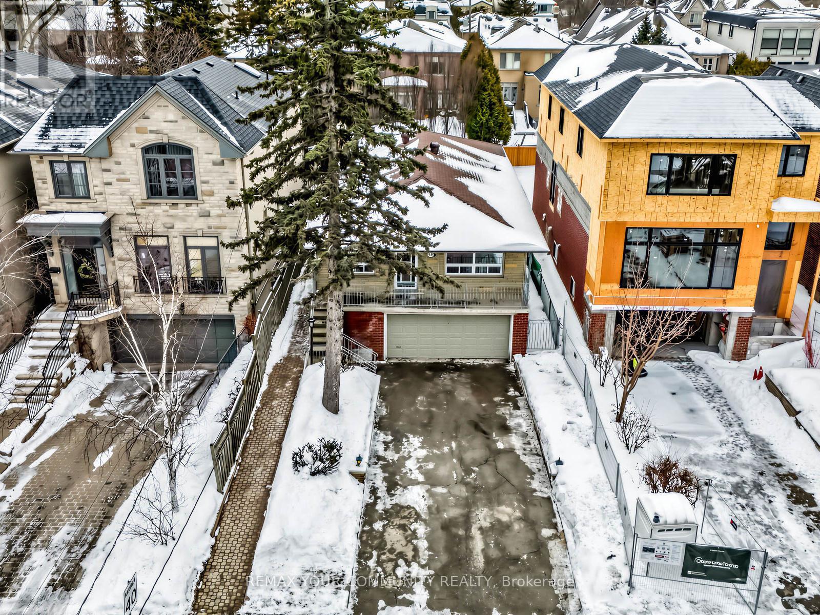 401 Melrose Avenue, Toronto, Ontario  M5M 1Z6 - Photo 4 - C12833376