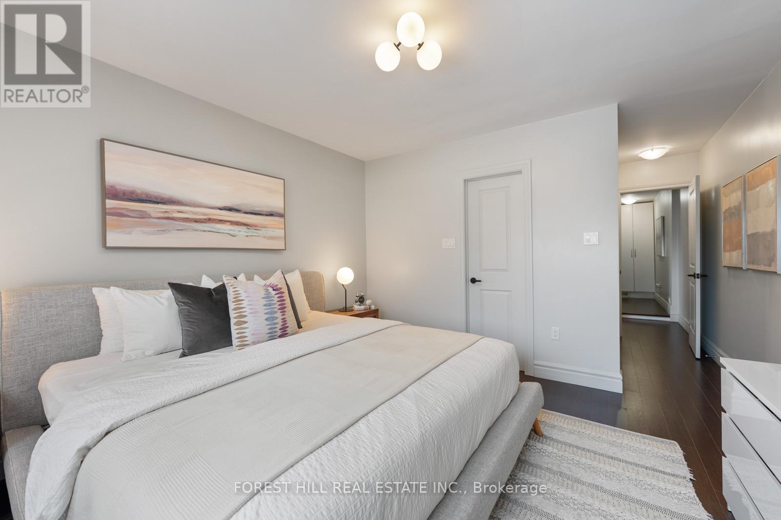 623 Harvie Avenue, Toronto, Ontario  M6E 4M4 - Photo 11 - W12818748