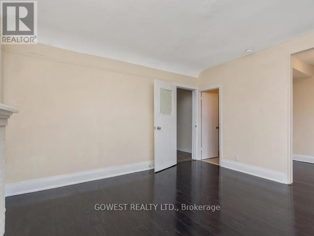 2011 Dundas Street W, Toronto, Ontario  M6R 1W7 - Photo 18 - W12832098