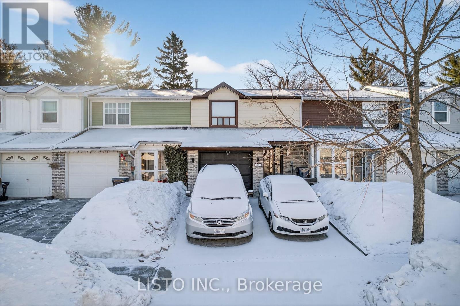 69 HORSELEY HILL DRIVE, Toronto, Ontario