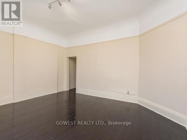 2011 Dundas Street W, Toronto, Ontario  M6R 1W7 - Photo 15 - W12832098