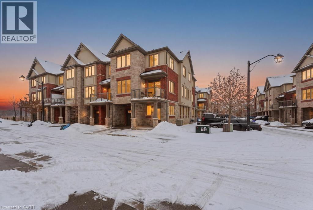 4 ANDRUSS Lane, Ancaster, Ontario