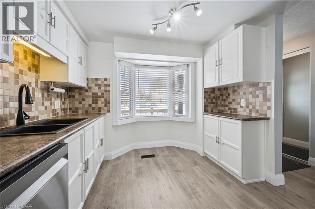 108 Northlake Drive Unit# A, Waterloo, Ontario  N2V 1H6 - Photo 12 - 40808525