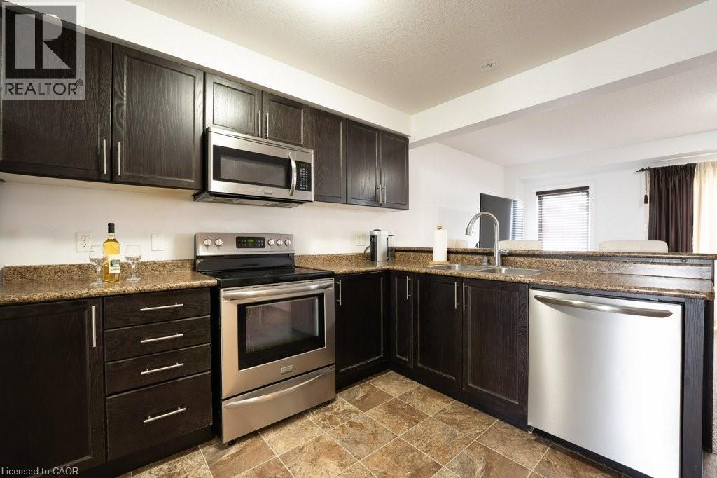 8 Renfrew Street, Kitchener, Ontario N2R 0G6 - Photo 14 - 40808440