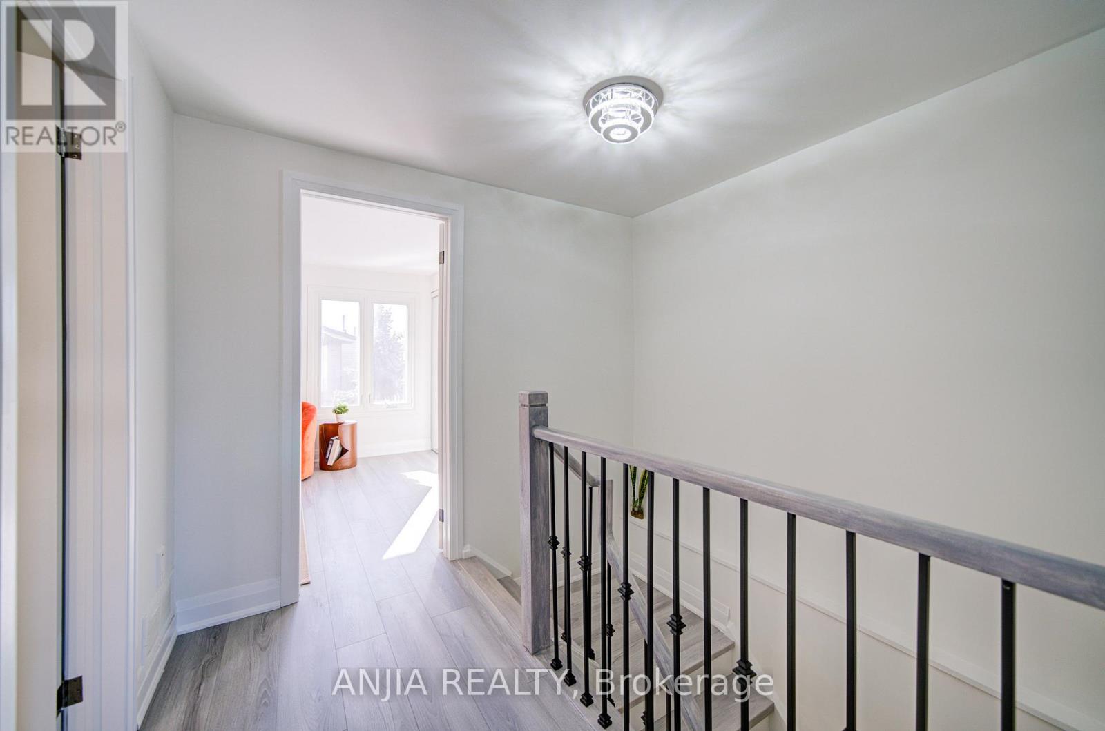 83 Mcclintock Crescent, Vaughan, Ontario  L4J 2S8 - Photo 18 - N12833362