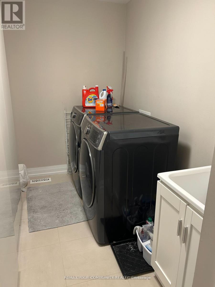 18 Theobalds Circle, Richmond Hill, Ontario  L4C 9C7 - Photo 18 - N12833464