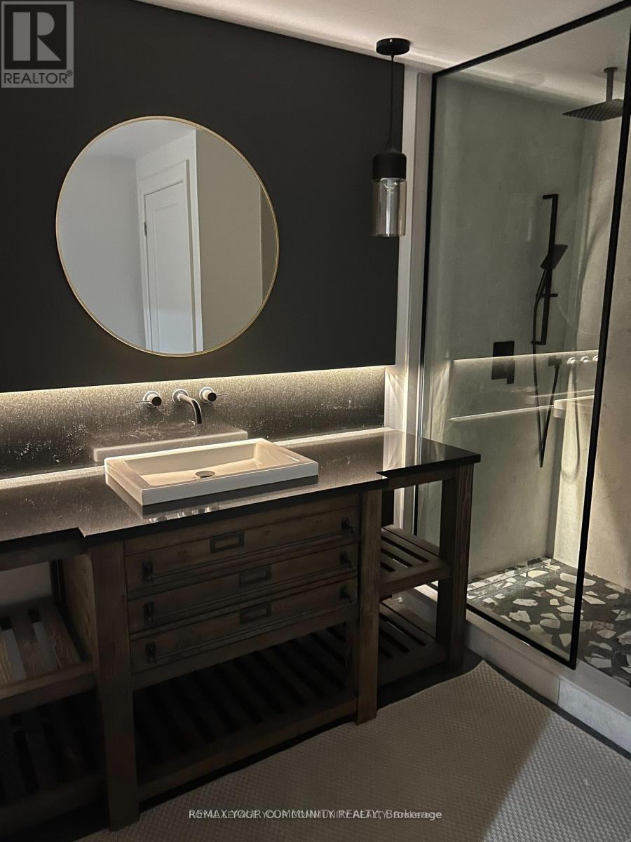 18 Theobalds Circle, Richmond Hill, Ontario  L4C 9C7 - Photo 25 - N12833464