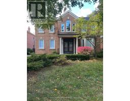 18 THEOBALDS CIRCLE, Richmond Hill, Ontario