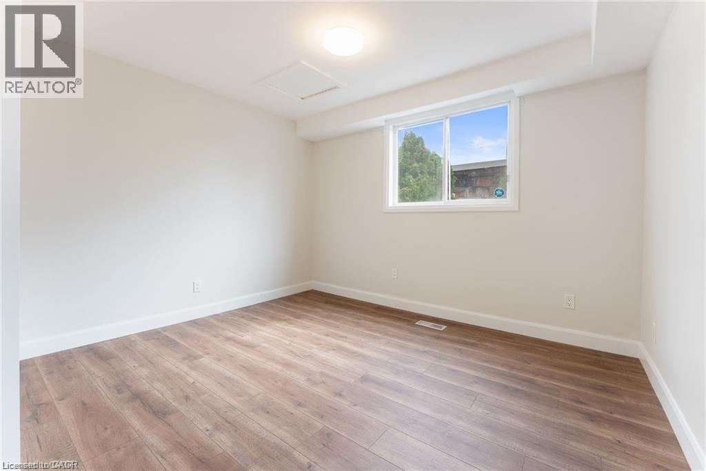 208 East Avenue N Unit# Main, Hamilton, Ontario  L8L 5J3 - Photo 8 - 40806218