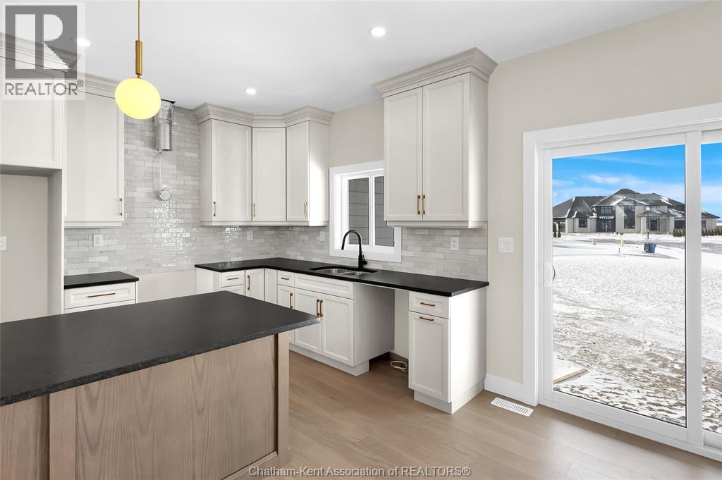 64 Cherry Blossom Trail, Chatham, Ontario  N7L 0H3 - Photo 7 - 25028066