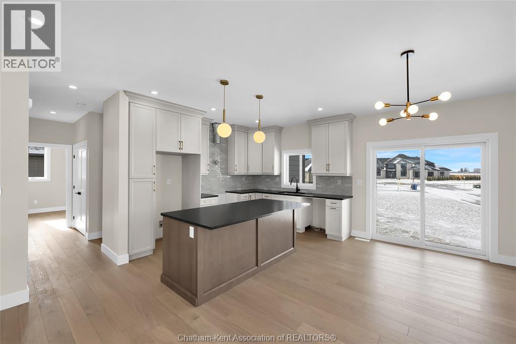 64 Cherry Blossom Trail, Chatham, Ontario  N7L 0H3 - Photo 4 - 25028066