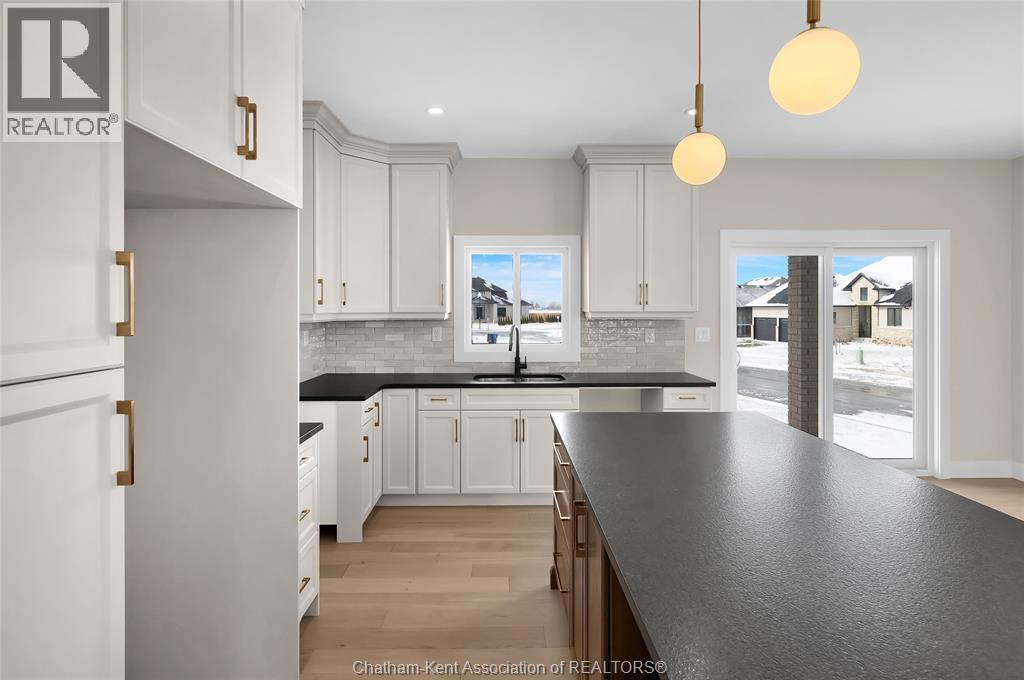 64 Cherry Blossom Trail, Chatham, Ontario  N7L 0H3 - Photo 9 - 25028066