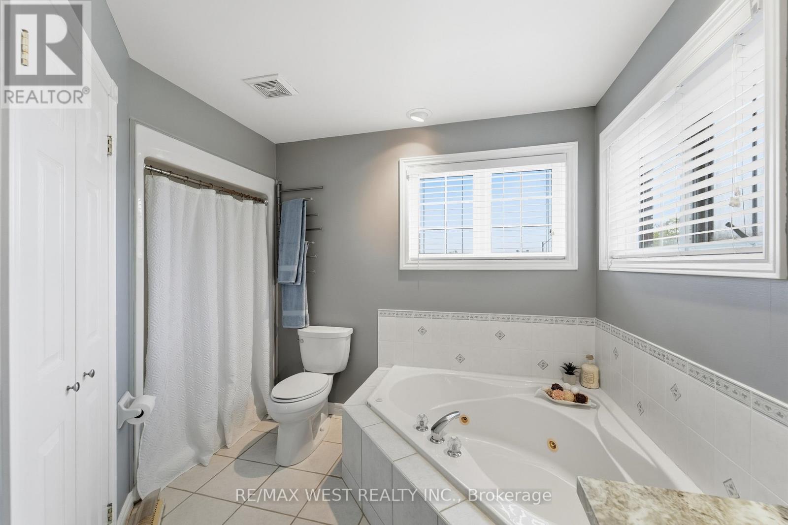 30 Ruffet Drive, Barrie (Edgehill Drive), Ontario  L4N 0P1 - Photo 30 - S12833462