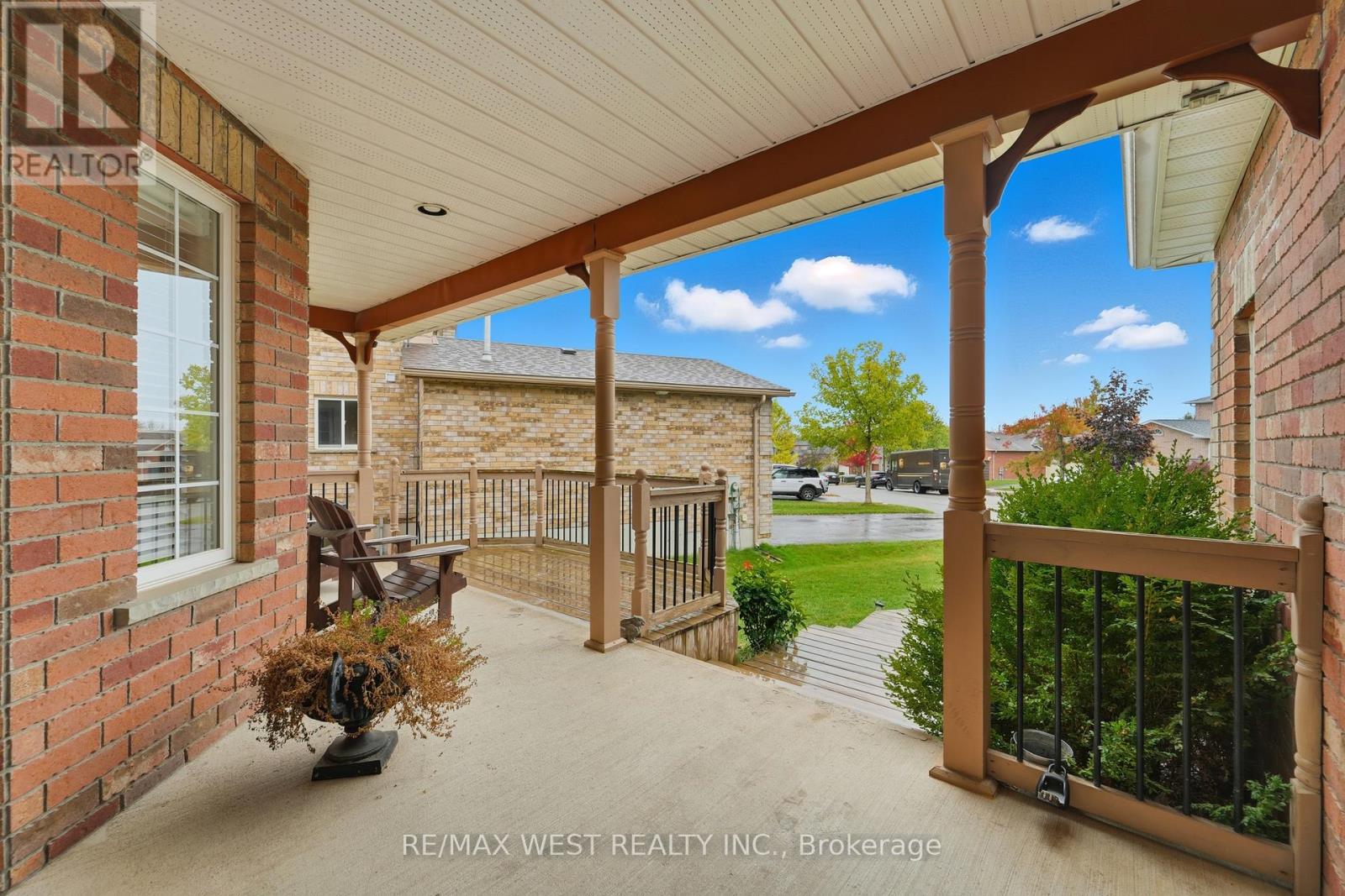 30 Ruffet Drive, Barrie (Edgehill Drive), Ontario  L4N 0P1 - Photo 4 - S12833462