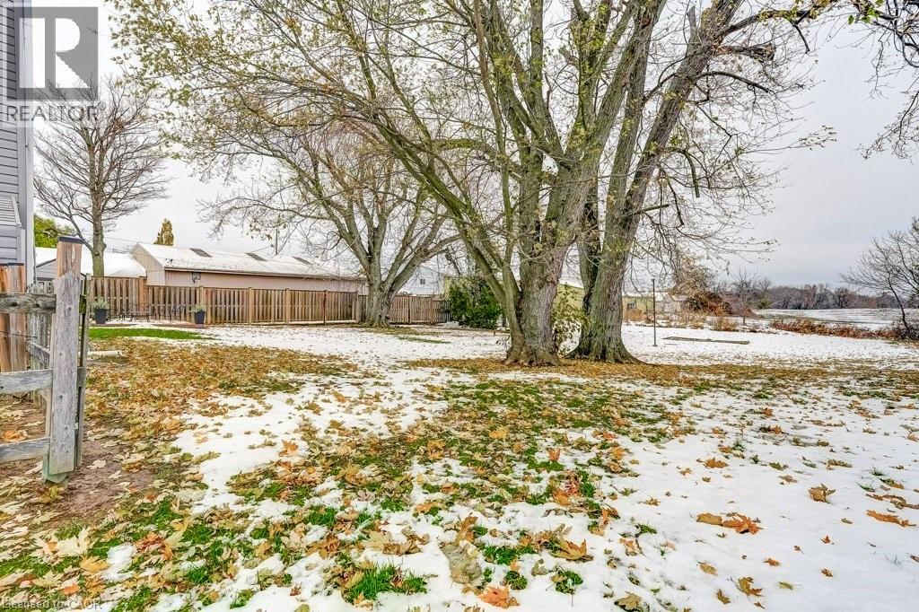 9188 Dickenson Road W, Mount Hope, Ontario  L0R 1W0 - Photo 35 - 40801491