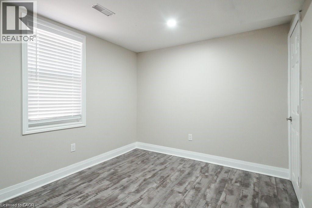 57 Chestnut Street, Kitchener, Ontario  N2H 1T7 - Photo 13 - 40804609