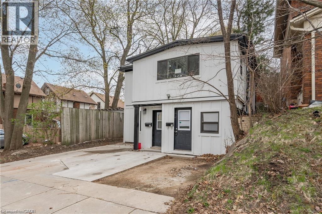 57 Chestnut Street, Kitchener, Ontario  N2H 1T7 - Photo 3 - 40804609