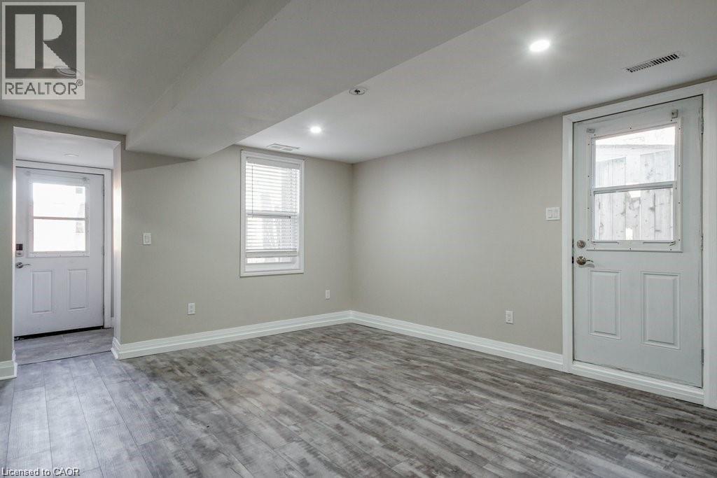 57 Chestnut Street, Kitchener, Ontario  N2H 1T7 - Photo 6 - 40804609